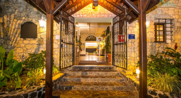 Auberge De La Vieille Tour Photo1